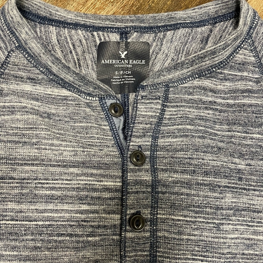 American Eagle blue Henley size Small - Picture 2 of 8